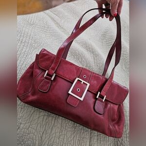 Elegant Burgundy Leather Handbag